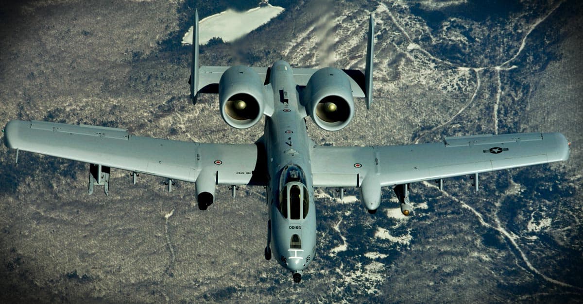 A-10_Col. Jon Mott breaks the record for the most documented hours in an A-10 Thunderbolt II