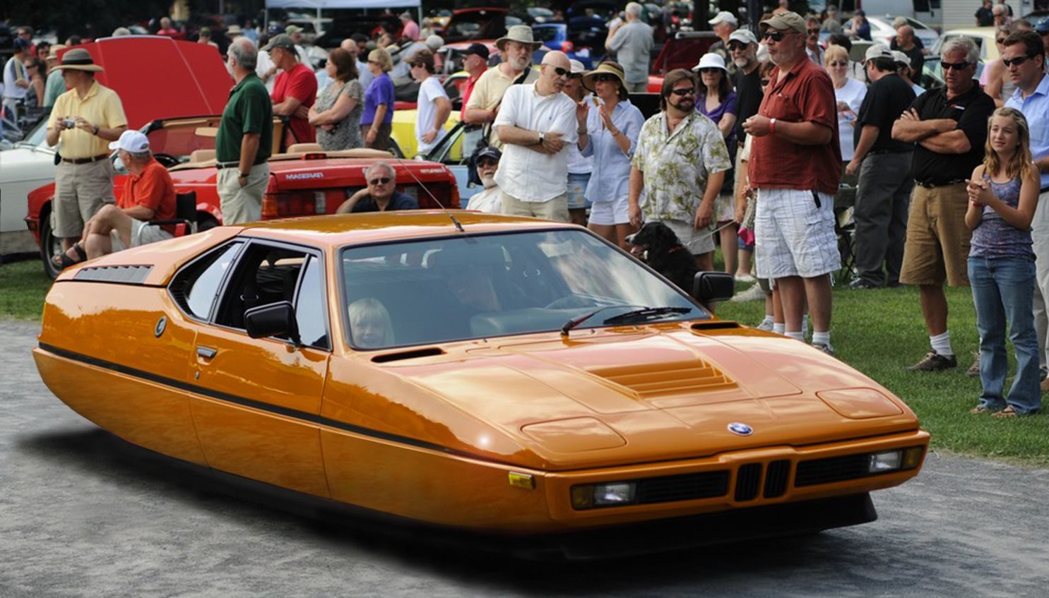 15 Strange Old Cars That Make No Sense